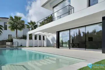 4 bedroom House for Sale in La Quinta-43677