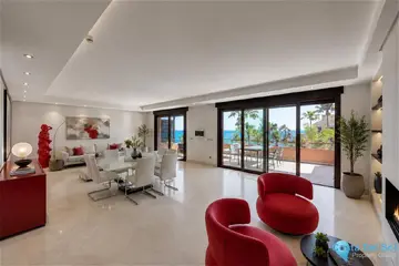 3 bedroom Apartment for Sale in Puerto Banús-43700