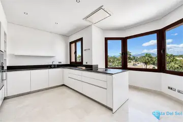 3 bedroom Apartment for Sale in Puerto Banús-43710