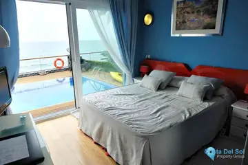 6 bedroom House for Sale in La Cala de Mijas-43705
