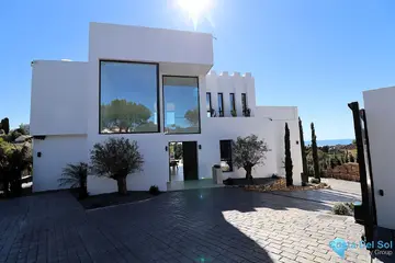 4 bedroom House for Sale in Elviria-43871