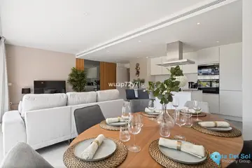 3 bedroom Apartment for Sale in Selwo-83386