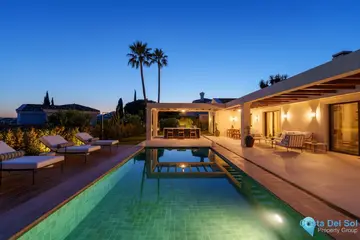 4 bedroom House for Sale in Nueva Andalucía-43917