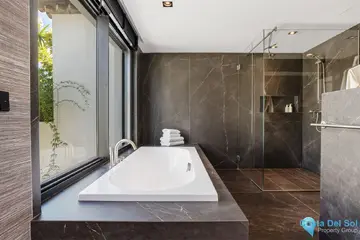 4 bedroom House for Sale in El Rosario-43980