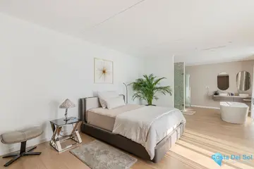 5 bedroom House for Sale in El Paraiso-44032