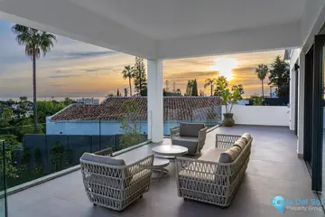 4 bedroom House for Sale in El Rosario-44083
