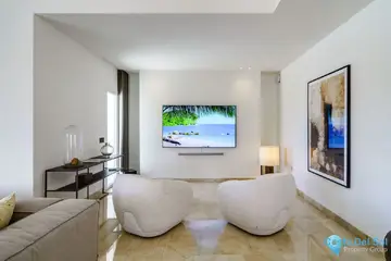 6 bedroom House for Sale in Nueva Andalucía-44229