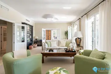 5 bedroom House for Sale in Nueva Andalucía-44246