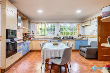 5 bedroom House for Sale in Nueva Andalucía-44291