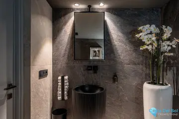 6 bedroom House for Sale in La Mairena-44311