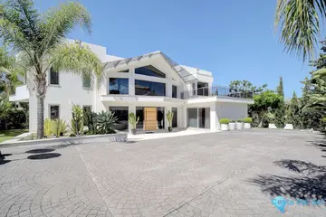 5 bedroom House for Sale in Nueva Andalucía-44449