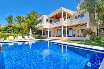 5 bedroom House for Sale in La Quinta-44541