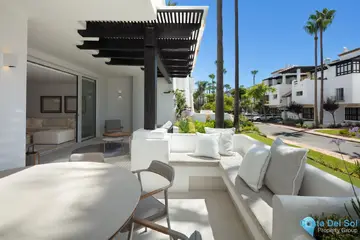 3 bedroom Apartment for Sale in The Golden Mile-44567