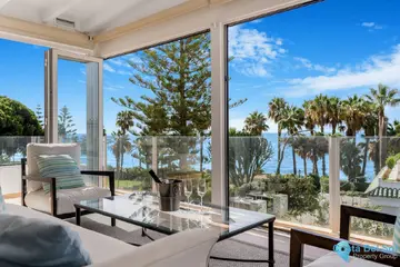 4 bedroom House for Sale in The Golden Mile-44578