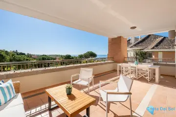 3 bedroom Apartment for Sale in Marbella-44601