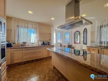 5 bedroom House for Sale in Los Flamingos-44730