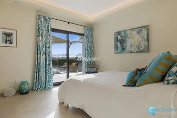 4 bedroom House for Sale in The Golden Mile-44961