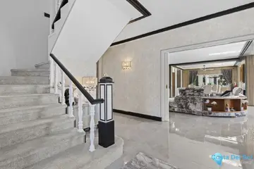 5 bedroom House for Sale in Estepona-45010