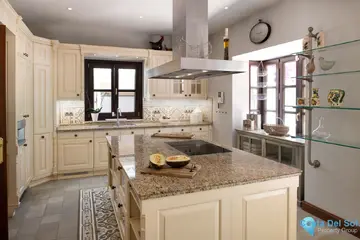 5 bedroom House for Sale in Marbella-45051