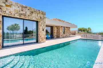 5 bedroom House for Sale in Elviria-45059