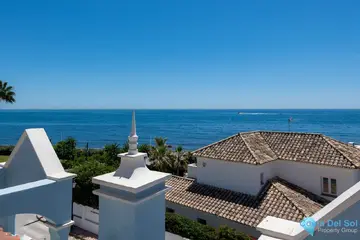 6 bedroom House for Sale in Puerto Banús-45130