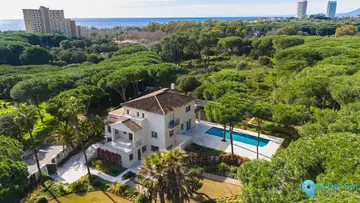 7 bedroom House for Sale in Hacienda Las Chapas-45169