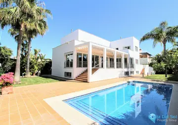 6 bedroom House for Sale in San Pedro de Alcántara-45206