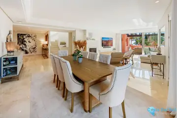 3 bedroom Apartment for Sale in Marbella-45275