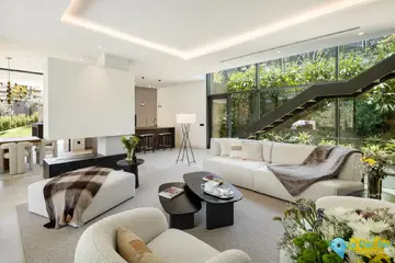 5 bedroom House for Sale in Nueva Andalucía-45401