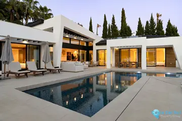 6 bedroom House for Sale in Nueva Andalucía-45485