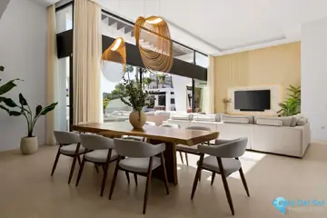 6 bedroom House for Sale in Nueva Andalucía-45492