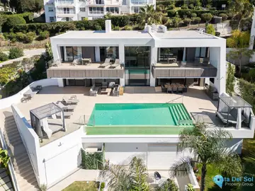 6 bedroom House for Sale in El Paraiso-45547