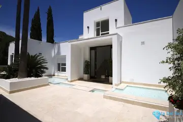 6 bedroom House for Sale in Las Brisas-45608