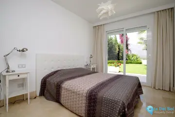 6 bedroom House for Sale in Las Brisas-45619