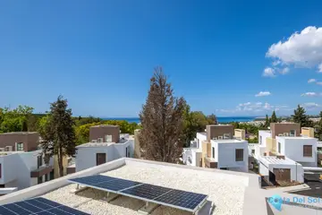 4 bedroom House for Sale in The Golden Mile-45633