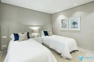 3 bedroom Apartment for Sale in The Golden Mile-45642