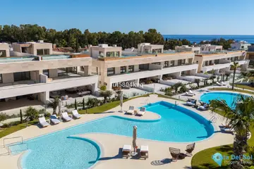 4 bedroom Apartment for Sale in The Golden Mile-45738