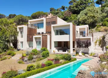 5 bedroom House for Sale in El Madroñal