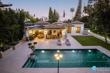 5 bedroom House for Sale in Nueva Andalucía-45870