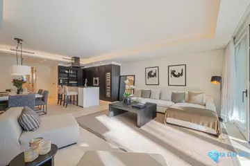 3 bedroom Apartment for Sale in The Golden Mile-45912
