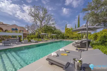 6 bedroom House for Sale in San Roque Club-45994