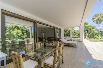 6 bedroom House for Sale in Guadalmina Baja-46045