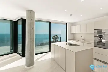4 bedroom Apartment for Sale in Estepona-46061