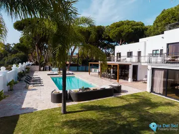 8 bedroom House for Sale in Artola-46087