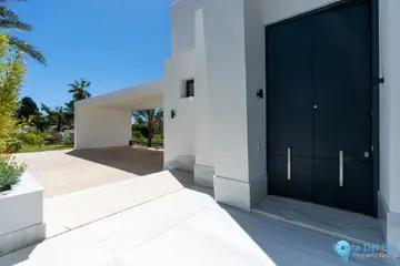 6 bedroom House for Sale in Marbesa-46126