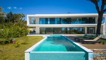 6 bedroom House for Sale in Marbesa-46133