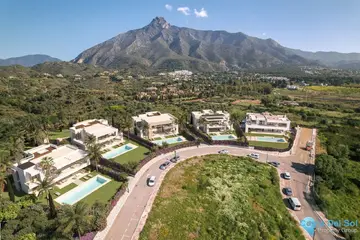 5 bedroom House for Sale in Marbella-46152