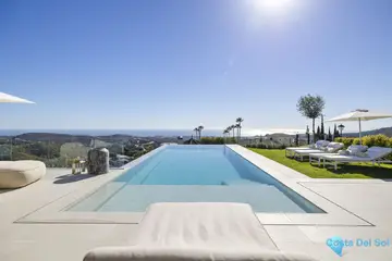 6 bedroom House for Sale in Benahavís-46246