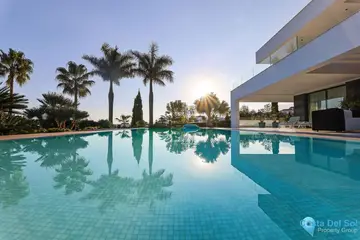 6 bedroom House for Sale in Los Flamingos-46333
