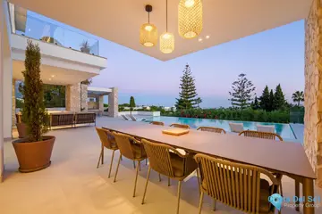 5 bedroom House for Sale in La Quinta-46570